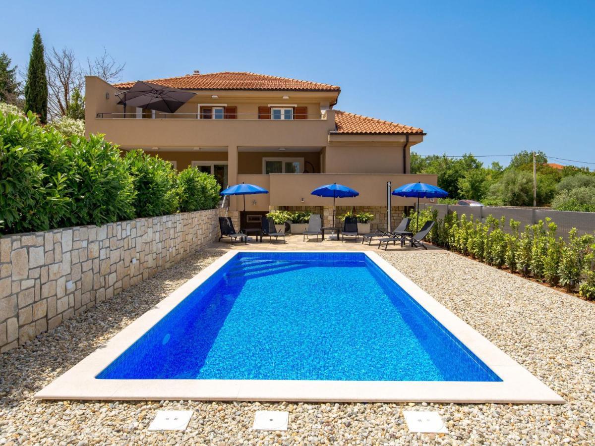 Villa Matea - MLK150 Dobrinj Esterno foto